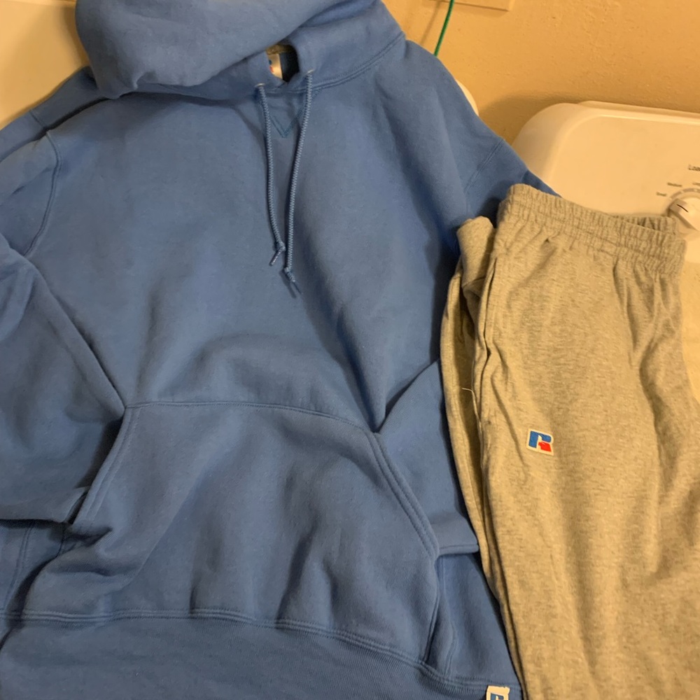 NWT BRAND NEW RUSSELL sweatsuit